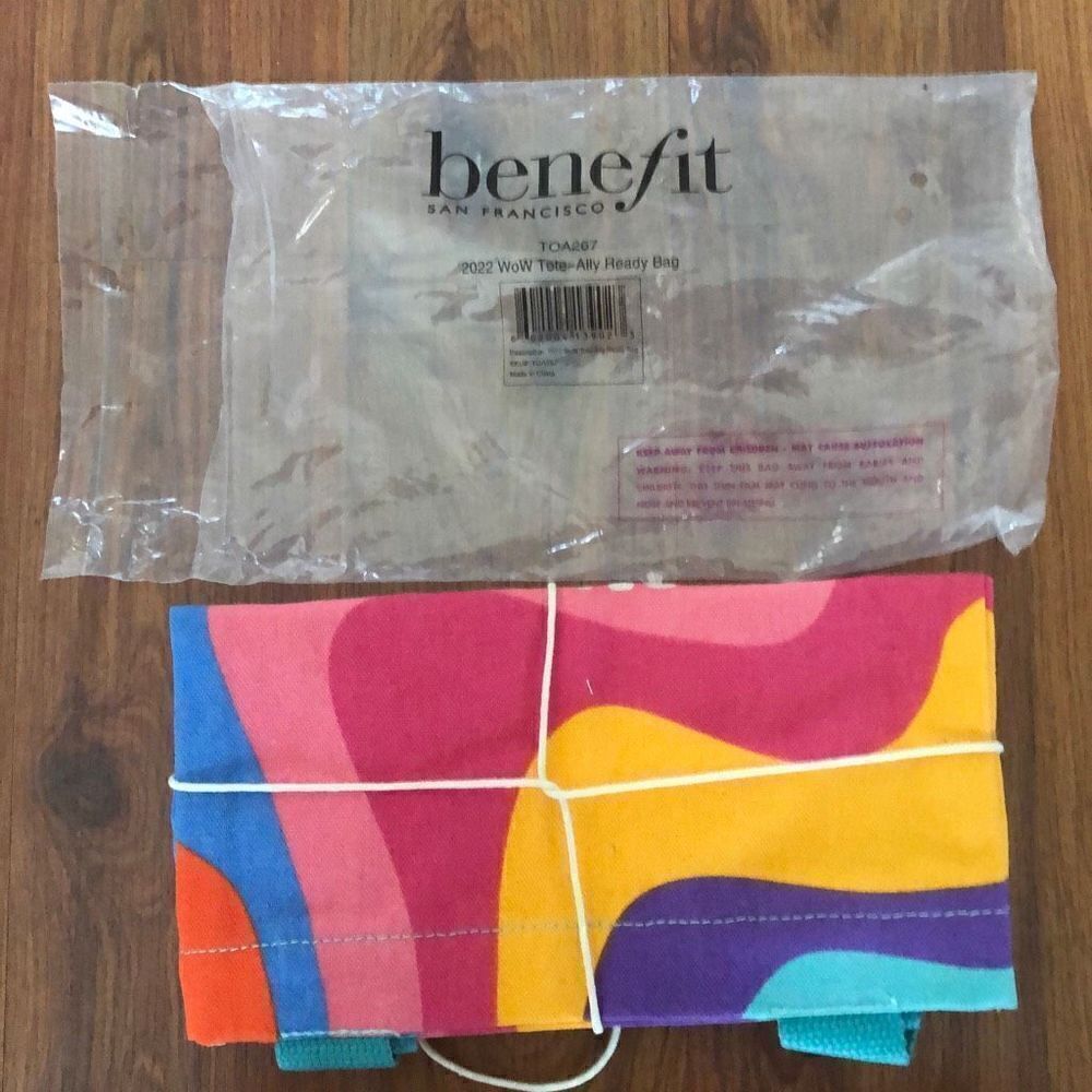 NEW Benefit Small tote bag multicolor